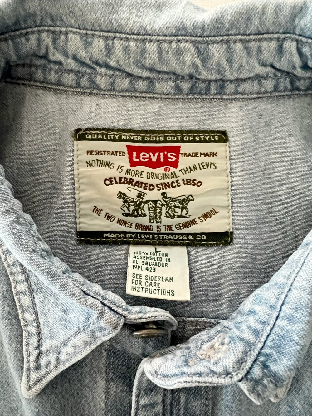 Vintage Levi’s Denim Blue Pocket Shirt 90's Workwear Style Size Large - Picture 6 of 8